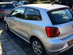 Zilver Gebruikt 2015 VW Polo Coupé | € 6.800