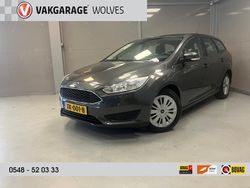 Grijs, metallic lak Gebruikt 2017 Ford Focus Trend Stationwagen | € 8.945 (Eerlijke prijs)