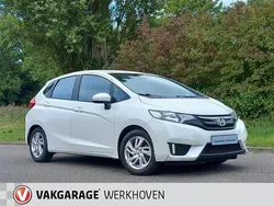 Wit Gebruikt 2017 Honda Jazz Comfort Hatchback | € 15.450 (Eerlijke prijs)