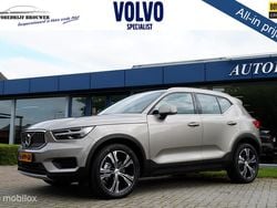 Grijs Gebruikt 2019 Volvo XC40 Inscription SUV | € 33.745 (Eerlijke prijs)
