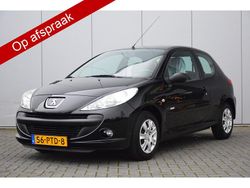 Zwart Gebruikt 2011 Peugeot 206+ Hatchback | € 4.250 (Eerlijke prijs)