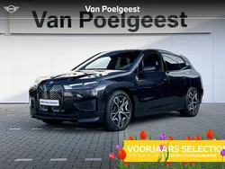 Grijs, metallic lak Gebruikt 2023 BMW iX Executive SUV | € 69.899 (Super prijs)