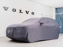 Bruin (metallic) Gebruikt 2017 Volvo V40 Momentum Hatchback | € 20.900 (Eerlijke prijs)