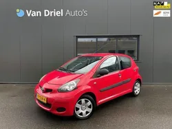 Rood Gebruikt 2012 Toyota Aygo Hatchback | € 2.995 (Goede deal)