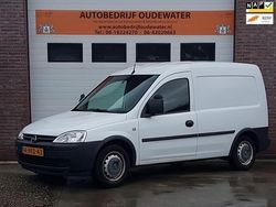 Wit Gebruikt 2010 Opel Combo MPV | € 2.995 (Iets duurder)