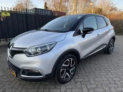 Grijs, metallic lak Gebruikt 2016 Renault Captur Dynamique SUV | € 8.950 (Eerlijke prijs)