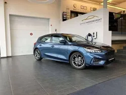 Blauw Gebruikt 2021 Ford Focus ST-Line Sedan | € 18.980 (Goede deal)