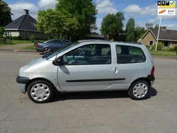 Grijs Gebruikt 2007 Renault Twingo Authentique Hatchback | € 1.299 (Eerlijke prijs)