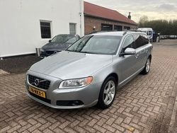 Grijs Gebruikt 2011 Volvo V70 Summum Stationwagen | € 9.995 (Iets duurder)