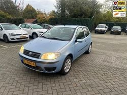 Blauw Gebruikt 2005 Fiat Punto Young Hatchback | € 1.950 (Eerlijke prijs)