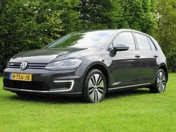 Grijs Gebruikt 2020 VW e-Golf Hatchback | € 13.250 (Goede deal)