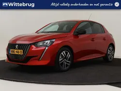 Rood Gebruikt 2023 Peugeot 208 Allure Hatchback | € 17.925 (Eerlijke prijs)