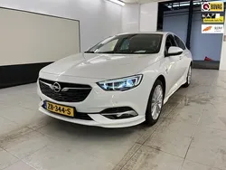 Wit Gebruikt 2019 Opel Insignia Business Hatchback | € 18.899 (Eerlijke prijs)