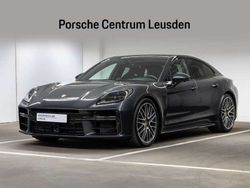 Grijs, metallic lak Gebruikt 2024 Porsche Panamera 4 Sedan | € 139.900