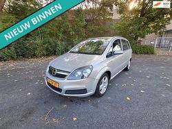 Grijs Gebruikt 2006 Opel Zafira Executive MPV | € 1.799 (Goede deal)
