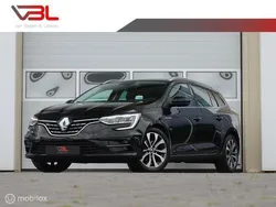 Zwart Gebruikt 2021 Renault Mégane GrandTour Intens Stationwagen | € 19.940 (Goede deal)