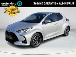 Grijs Gebruikt 2022 Toyota Yaris Hybrid Active Hatchback | € 20.875 (Eerlijke prijs)