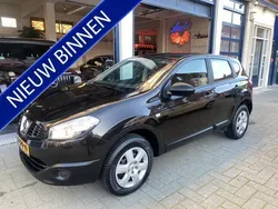 Zwart Gebruikt 2013 Nissan Qashqai Visia SUV | € 6.499 (Eerlijke prijs)