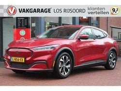 Rood Gebruikt 2021 Ford Mustang Mach-E SUV | € 23.990 (Goede deal)