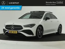 Wit Gebruikt 2024 Mercedes CLA180 AMG line Sedan | € 41.950 (Iets duurder)