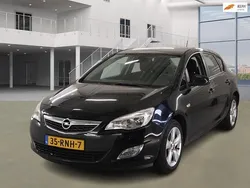 Zwart Gebruikt 2011 Opel Astra Edition Hatchback | € 3.450 (Goede deal)