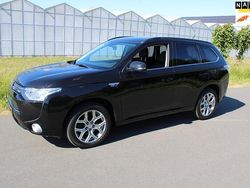 Zwart Gebruikt 2013 Mitsubishi Outlander Intense+ SUV | € 9.450 (Eerlijke prijs)