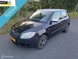 Zwart Gebruikt 2009 Skoda Fabia Hatchback | € 1.250 (Eerlijke prijs)