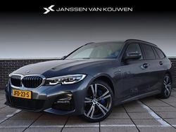Grijs Gebruikt 2021 BMW 330e Executive Stationwagen | € 33.395
