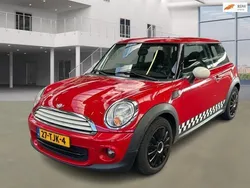 Rood Gebruikt 2012 Mini ONE Business Hatchback | € 3.250 (Eerlijke prijs)
