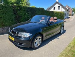 Zwart Gebruikt 2009 BMW 118 Cabriolet Cabriolet | € 7.950 (Eerlijke prijs)