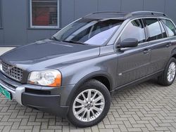 Grijs, metallic lak Gebruikt 2005 Volvo XC90 Summum SUV | € 17.950 (Duur)