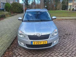 Zilver Gebruikt 2015 Skoda Fabia Drive Stationwagen | € 7.600 (Eerlijke prijs)