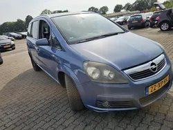 Blauw Gebruikt 2007 Opel Zafira Executive MPV | € 1.350 (Eerlijke prijs)