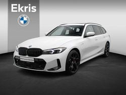 Wit Gebruikt 2024 BMW 330e M Sport Stationwagen | € 57.900 (Duur)