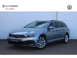 Grijs Gebruikt 2021 VW Passat Business Sedan | € 22.450 (Goede deal)