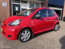 Rood Gebruikt 2009 Toyota Aygo Comfort Hatchback | € 2.750 (Eerlijke prijs)