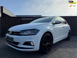 Wit Gebruikt 2020 VW Polo Highline Hatchback | € 15.750 (Eerlijke prijs)