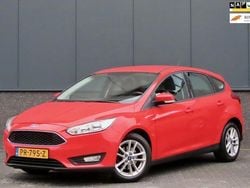Rood Gebruikt 2017 Ford Focus Hatchback | € 6.495 (Goede deal)