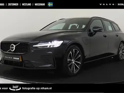 Zwart Gebruikt 2024 Volvo V60 Plus Stationwagen | € 46.190 (Iets duurder)