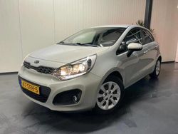 Beige Gebruikt 2011 Kia Rio Plus Hatchback | € 5.950 (Eerlijke prijs)