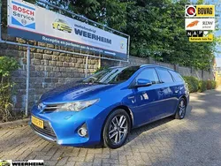 Blauw Gebruikt 2014 Toyota Auris Hatchback | € 12.950 (Eerlijke prijs)
