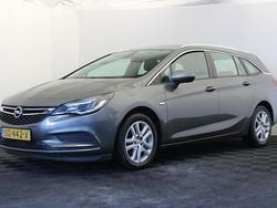 Grijs Gebruikt 2018 Opel Astra Business Stationwagen | € 6.450 (Iets duurder)