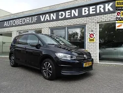 Zwart Gebruikt 2019 VW Touran Comfortline MPV | € 24.900 (Goede deal)