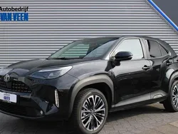 Zwart Gebruikt 2022 Toyota Yaris Executive SUV | € 28.690