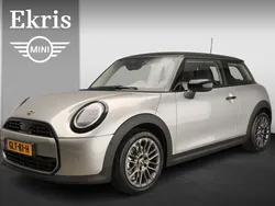 Grijs Gebruikt 2024 Mini Cooper Hatchback | € 36.900