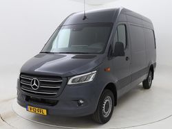 Grijs Gebruikt 2024 Mercedes Sprinter Van | € 49.845 (Goede deal)