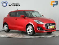 Rood, metallic lak Gebruikt 2024 Suzuki Swift Hatchback | € 18.890 (Eerlijke prijs)