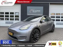 Grijs, metallic lak Gebruikt 2023 Tesla Model Y Performance SUV | € 47.900