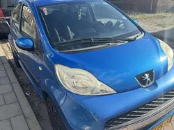 Blauw Gebruikt 2009 Peugeot 107 Hatchback | € 1.400 (Eerlijke prijs)