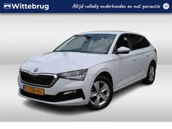 Wit Gebruikt 2021 Skoda Scala Ambition Hatchback | € 16.450 (Eerlijke prijs)